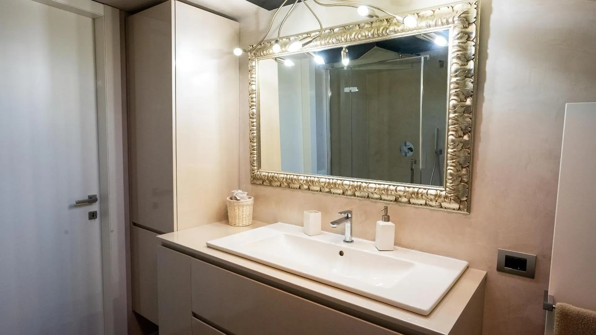 Fontanelle Apartment With View Verona